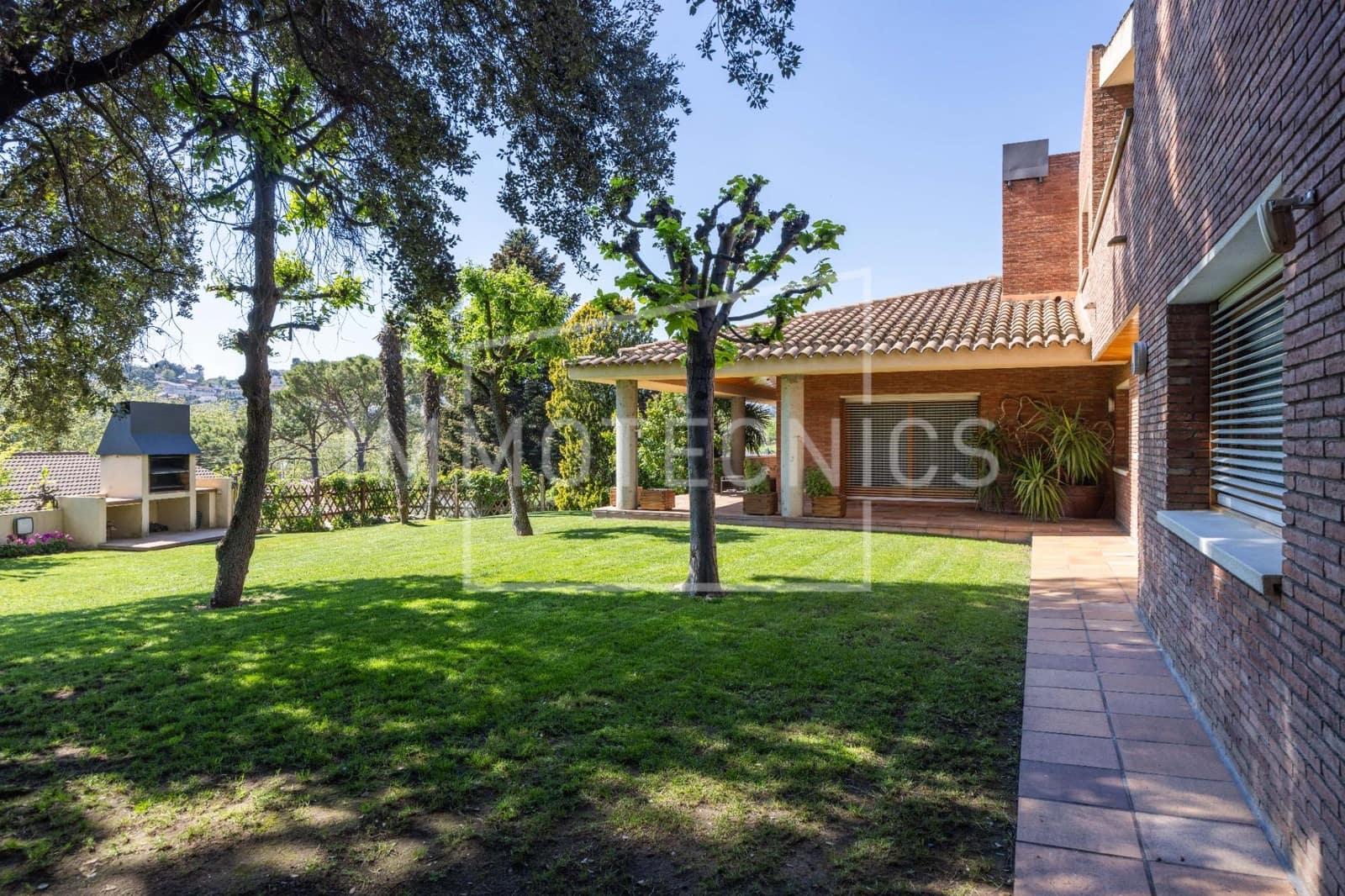 5 chambre Villa/Maison à vendre à Llica de Vall avec garage - 950 000 € (Ref: 9780713)