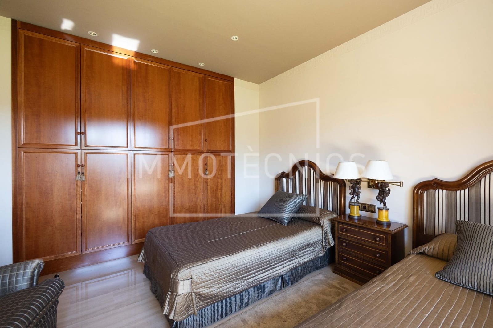 5 chambre Villa/Maison à vendre à Llica de Vall avec garage - 950 000 € (Ref: 9780713)