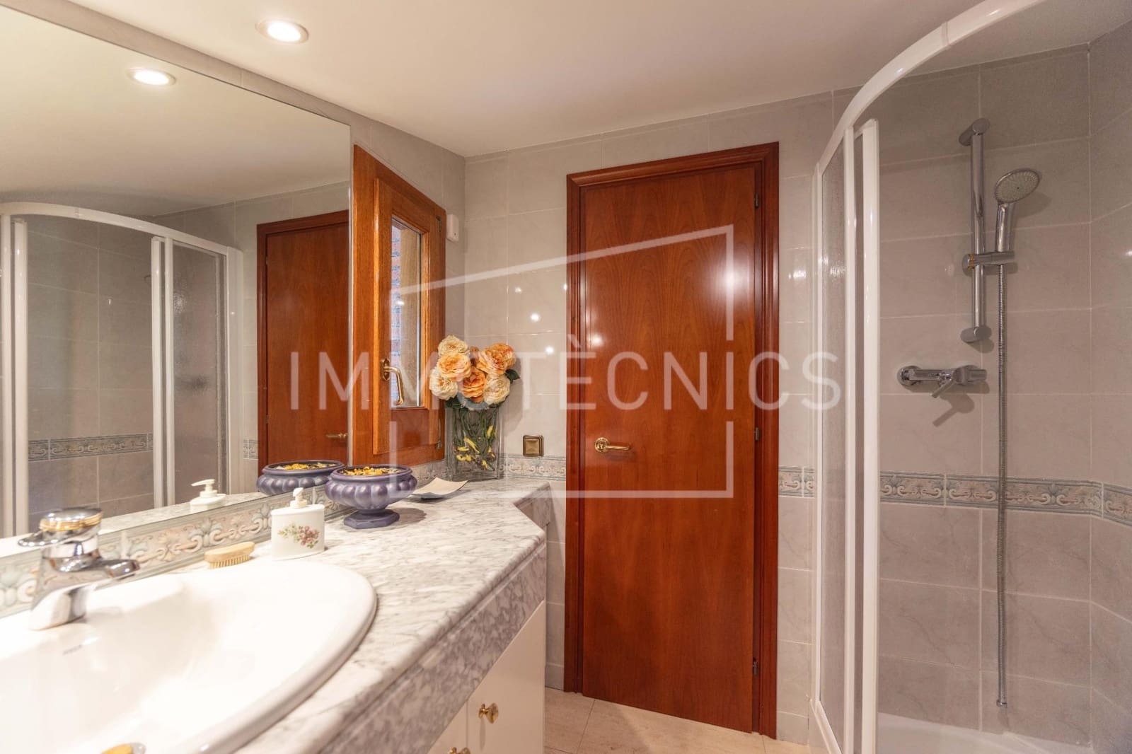 5 chambre Villa/Maison à vendre à Llica de Vall avec garage - 950 000 € (Ref: 9780713)