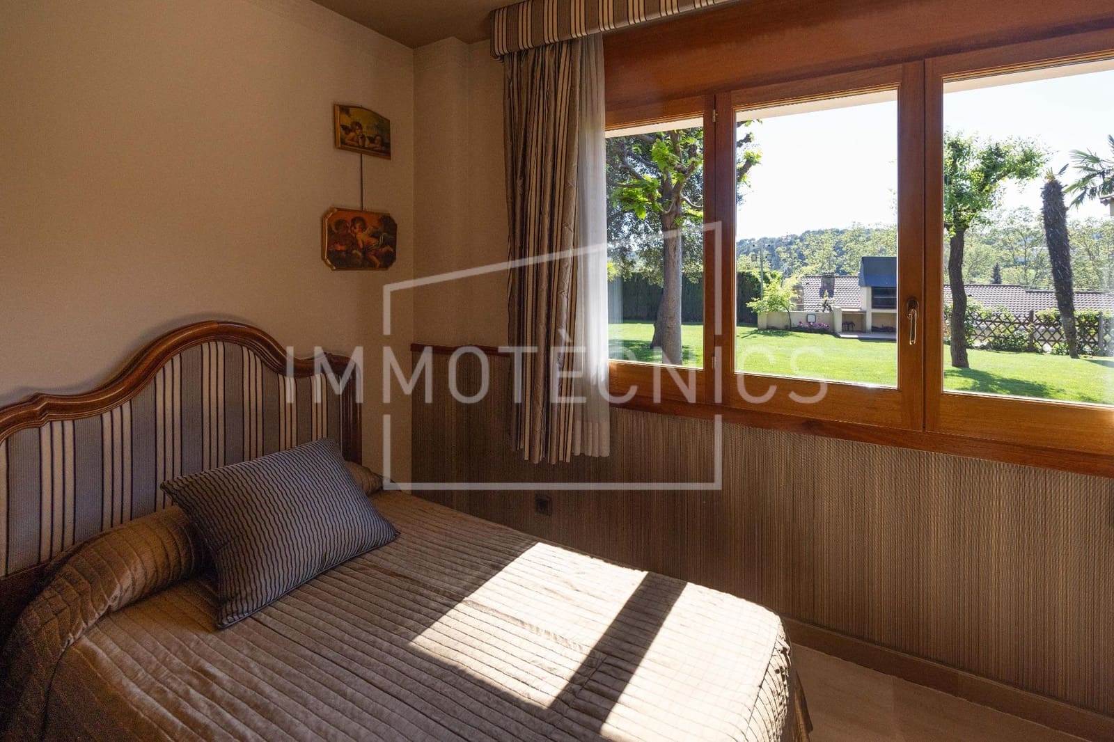 5 chambre Villa/Maison à vendre à Llica de Vall avec garage - 950 000 € (Ref: 9780713)