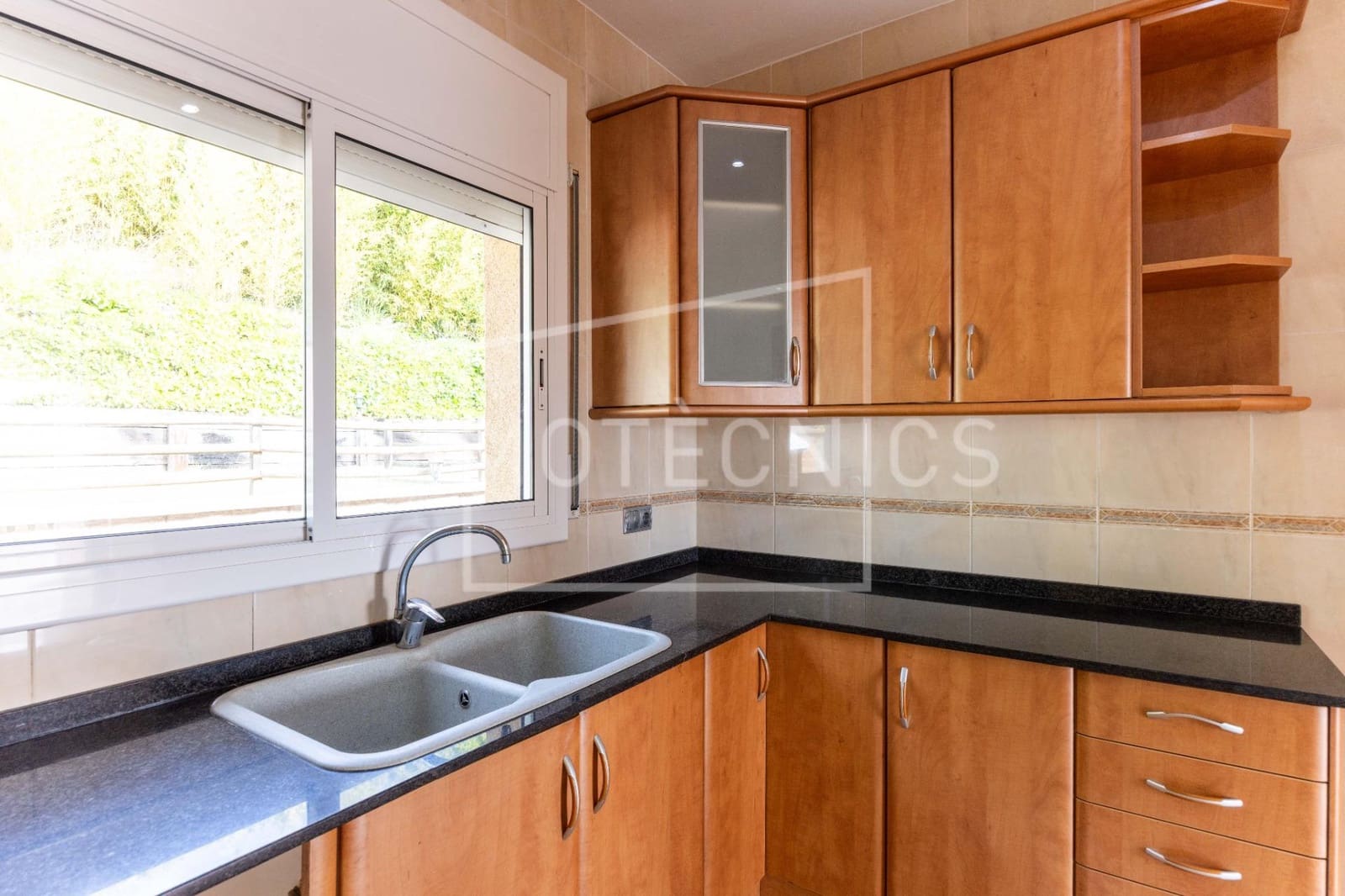 4 sovrum Villa till salu i Canoves i Samalus med garage - 400 000 € (Ref: 9799409)