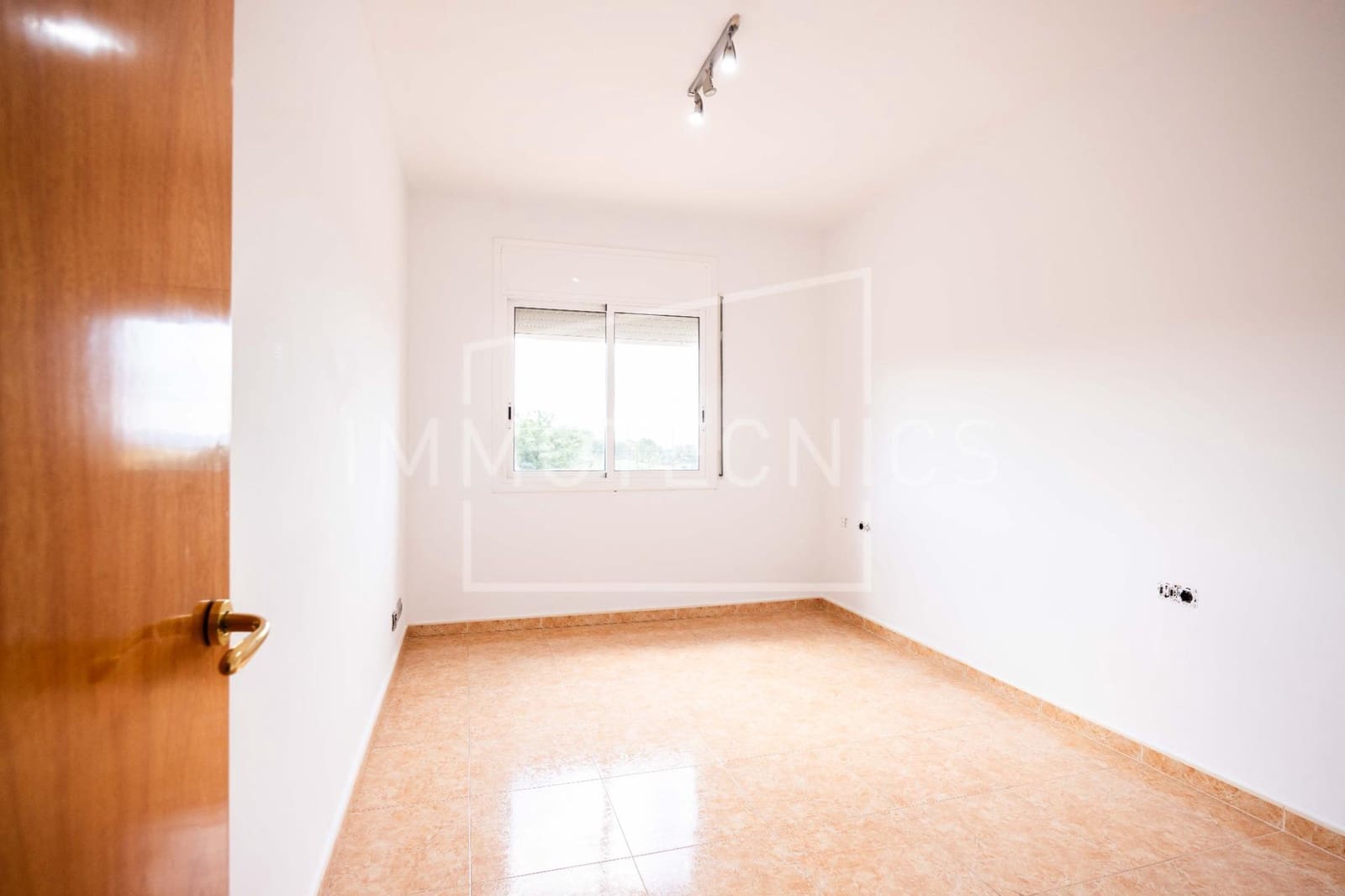 4 sovrum Villa till salu i Canoves i Samalus med garage - 400 000 € (Ref: 9799409)