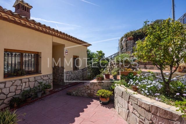 3 bedroom Villa for sale in Dosrius - € 336,000 (Ref: 9799410)