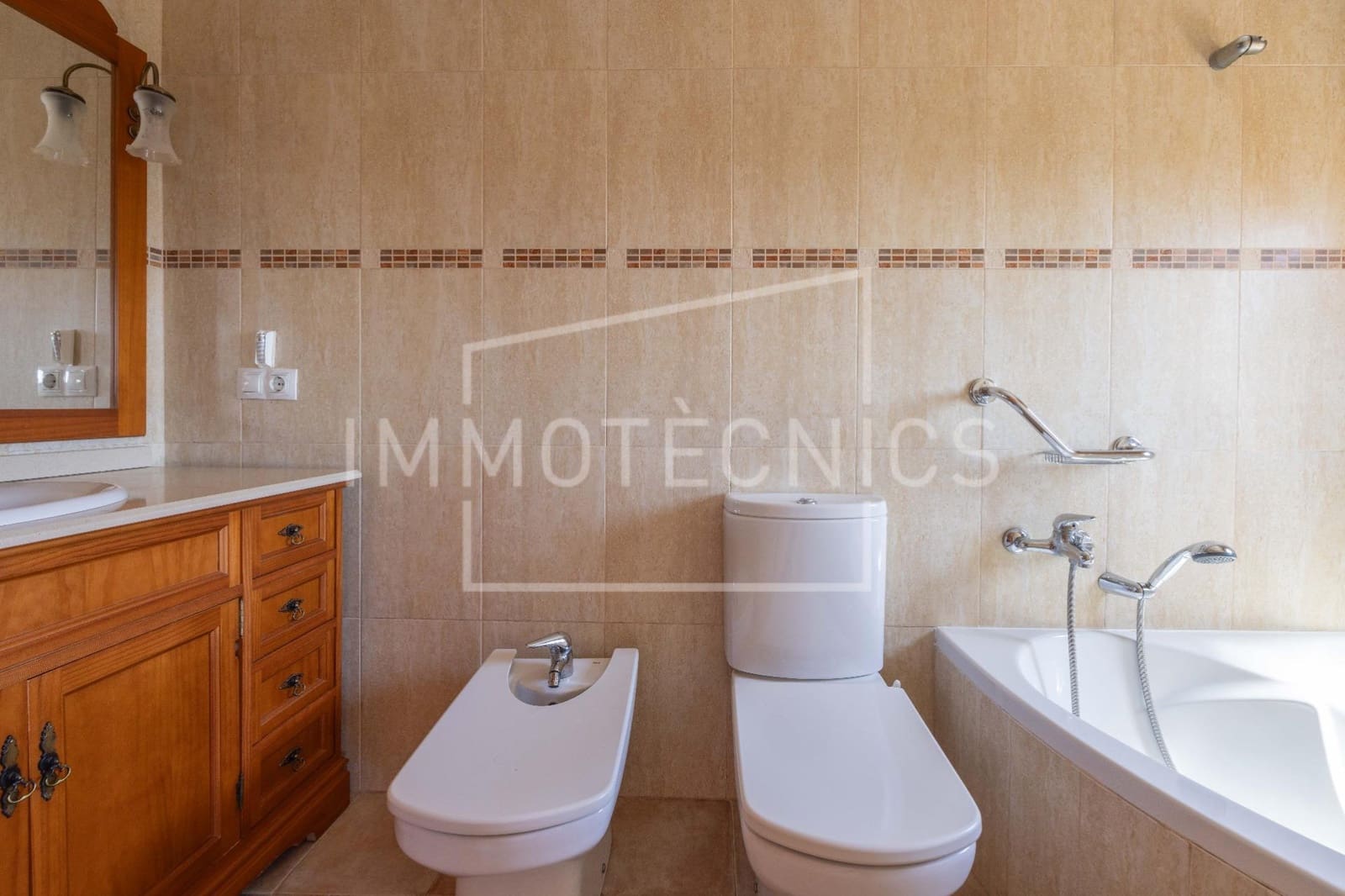 3 sovrum Villa till salu i Dosrius - 336 000 € (Ref: 9799410)