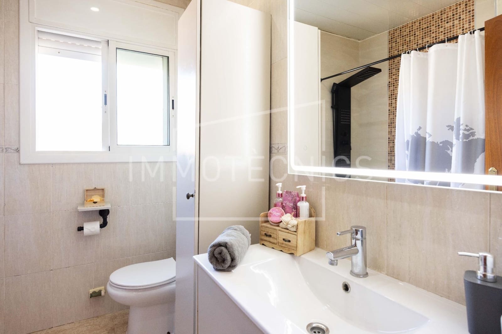 Finca/Casa Rural de 6 habitaciones en Cànoves i Samalús en venta - 349.000 € (Ref: 9804485)