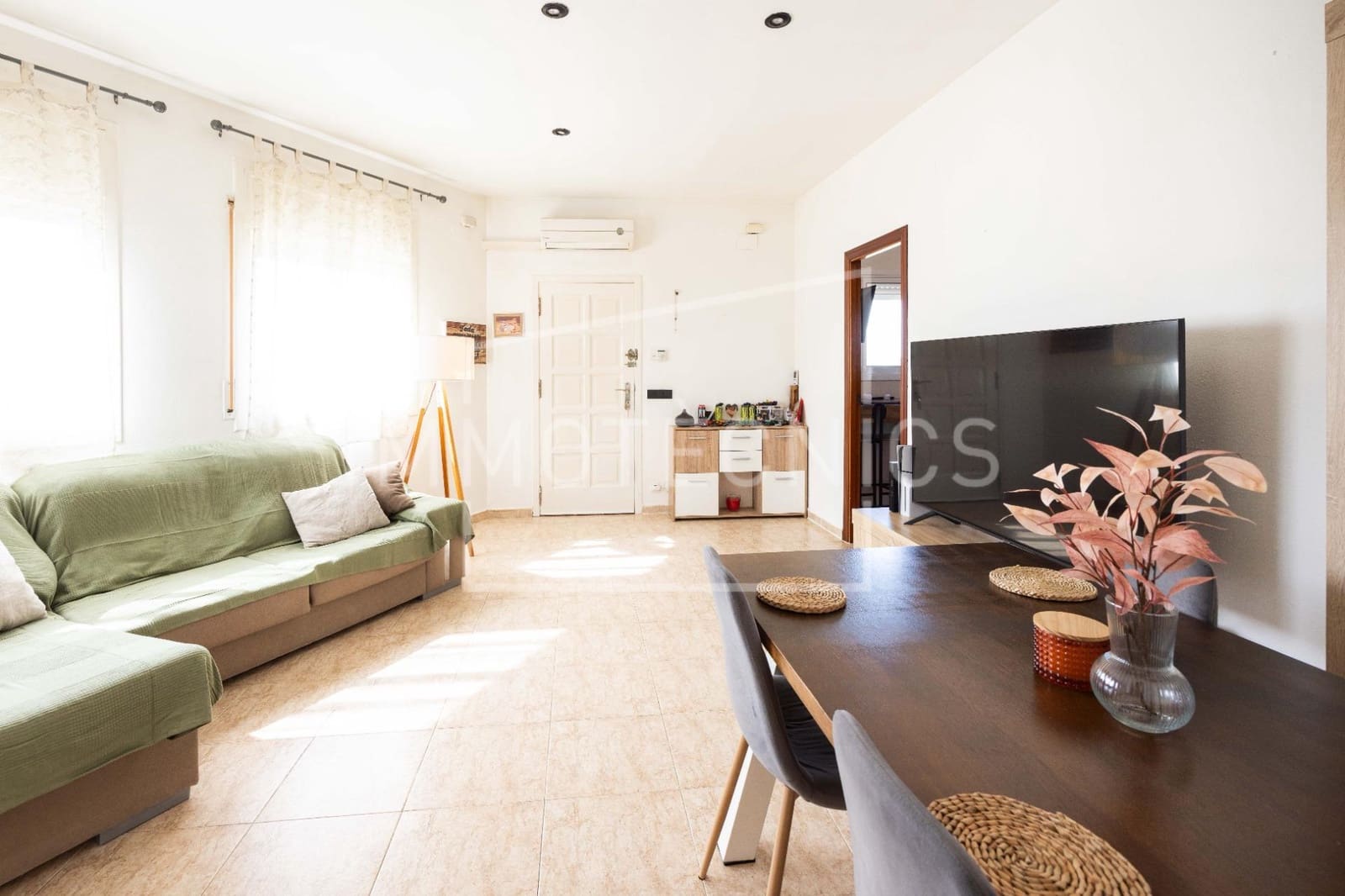 Finca/Casa Rural de 6 habitaciones en Cànoves i Samalús en venta - 349.000 € (Ref: 9804485)