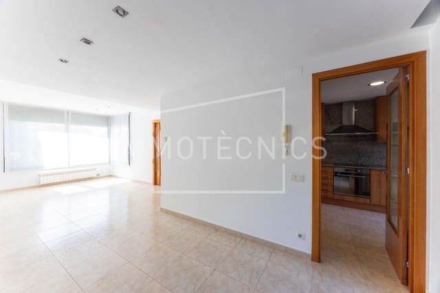 4 soveværelse Byhus til salg i La Garriga med garage - € 515.000 (Ref: 9808119)