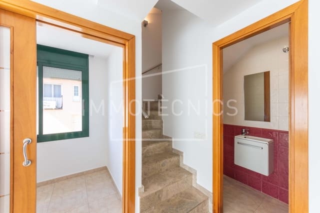 4 soveværelse Byhus til salg i La Garriga med garage - € 515.000 (Ref: 9808119)