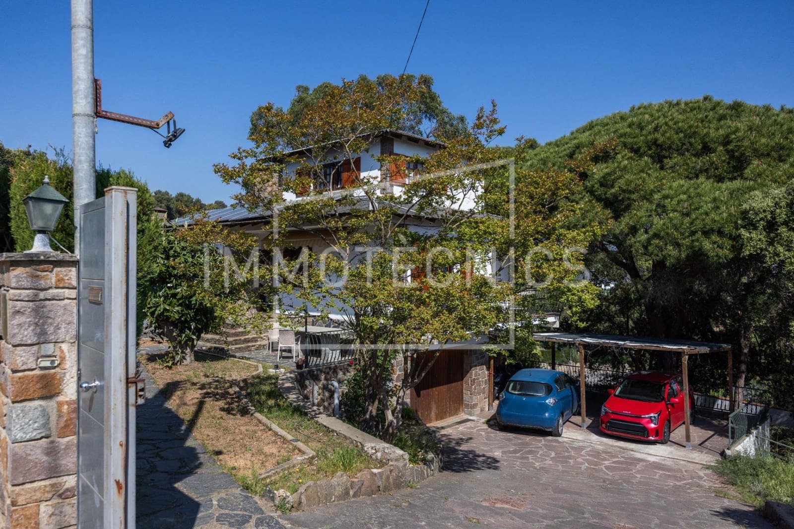 5 sovrum Villa till salu i Llinars del Valles med garage - 420 000 € (Ref: 9808120)