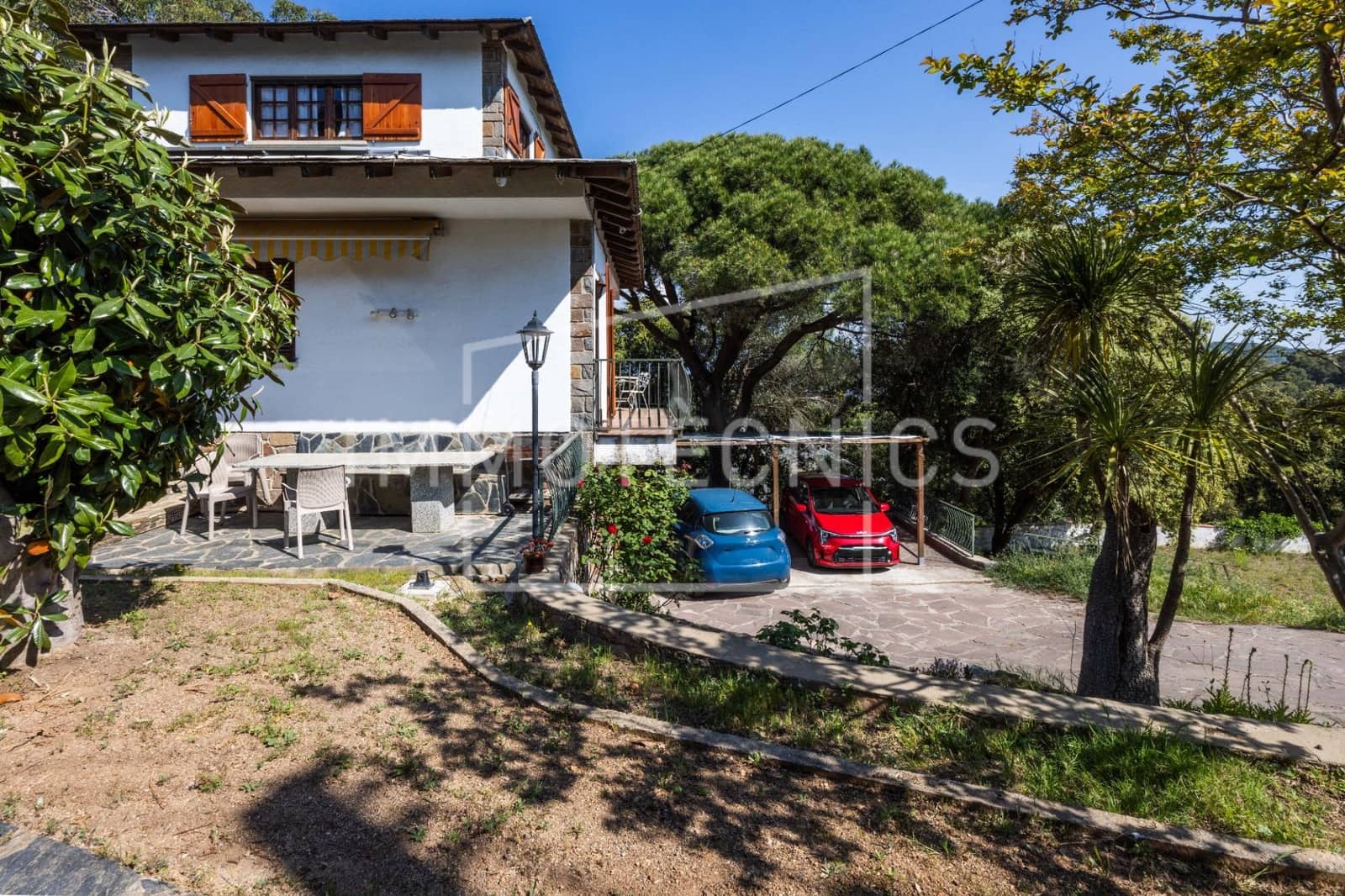 5 sovrum Villa till salu i Llinars del Valles med garage - 420 000 € (Ref: 9808120)