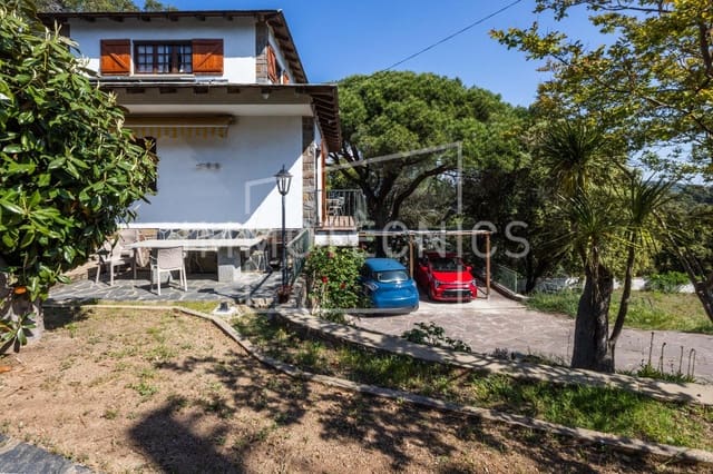 5 chambre Villa/Maison à vendre à Llinars del Vallès avec garage - 420 000 € (Ref: 9808120)