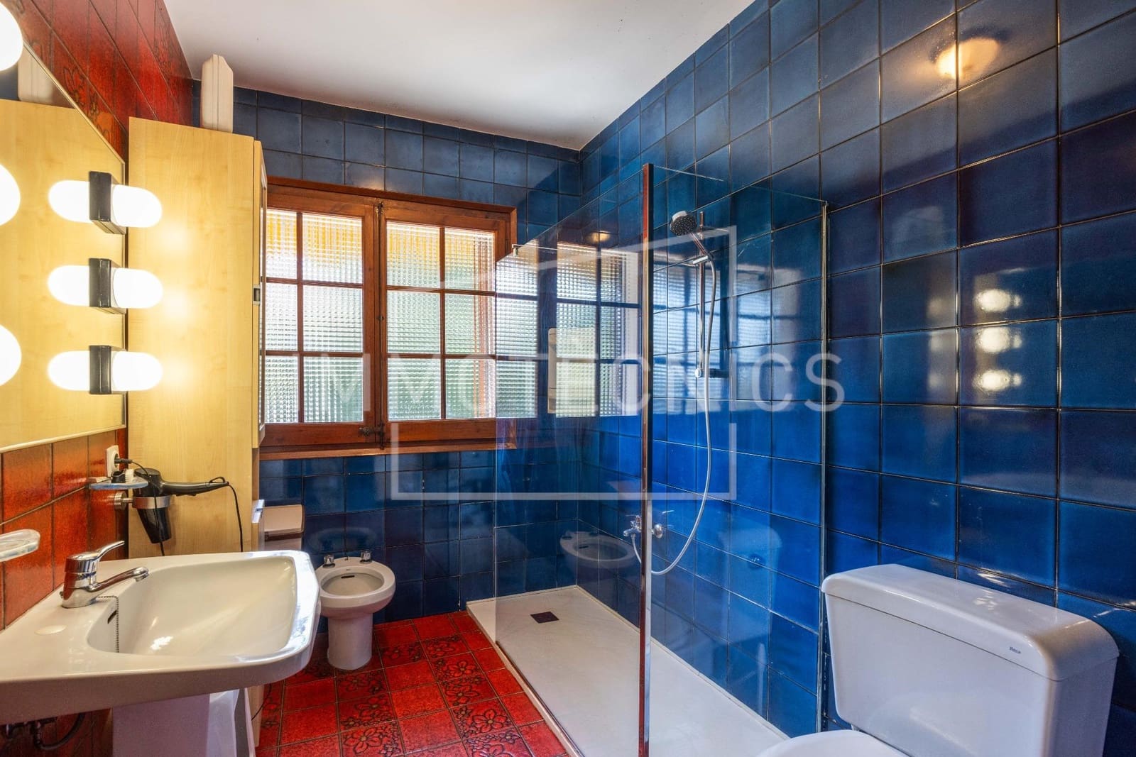 5 sovrum Villa till salu i Llinars del Valles med garage - 420 000 € (Ref: 9808120)