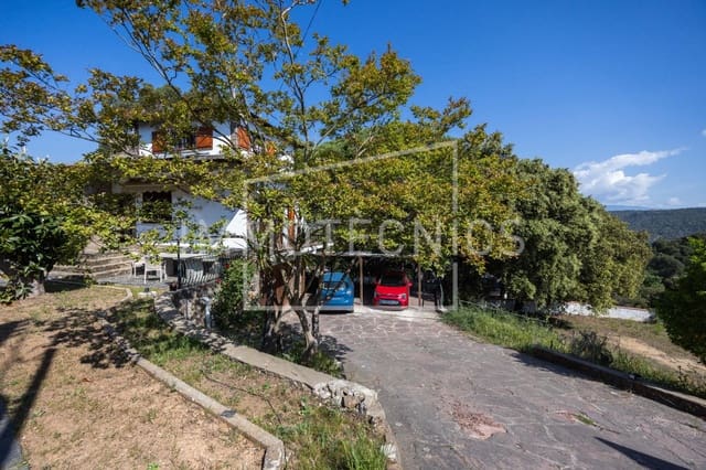 5 chambre Villa/Maison à vendre à Llinars del Vallès avec garage - 420 000 € (Ref: 9808120)