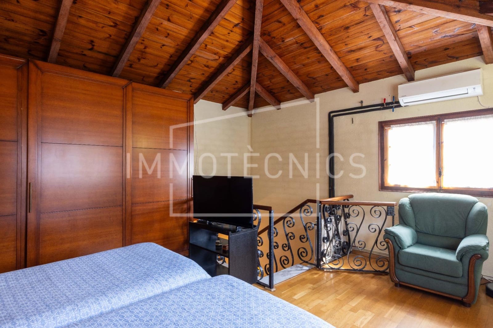 5 sovrum Villa till salu i Llinars del Valles med garage - 420 000 € (Ref: 9808120)