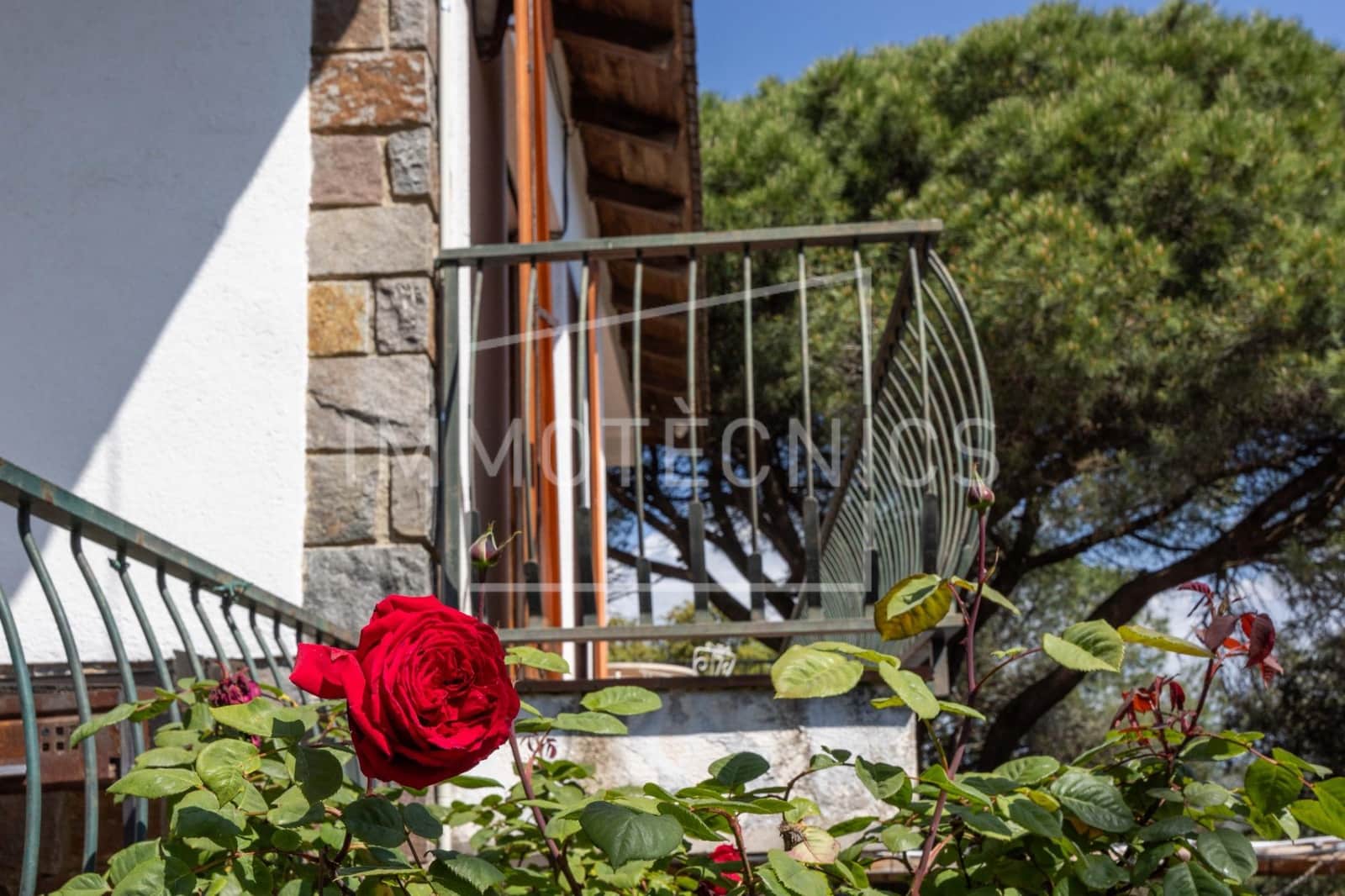 5 sovrum Villa till salu i Llinars del Valles med garage - 420 000 € (Ref: 9808120)