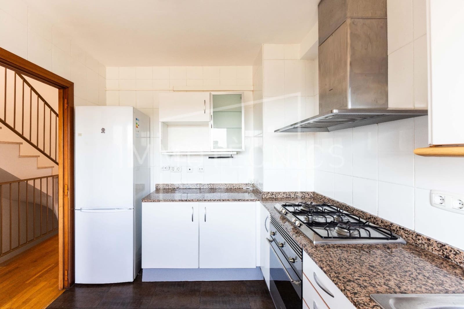 4 chambre Villa/Maison Mitoyenne à vendre à Caldes d'Estrac avec garage - 420 000 € (Ref: 9823043)