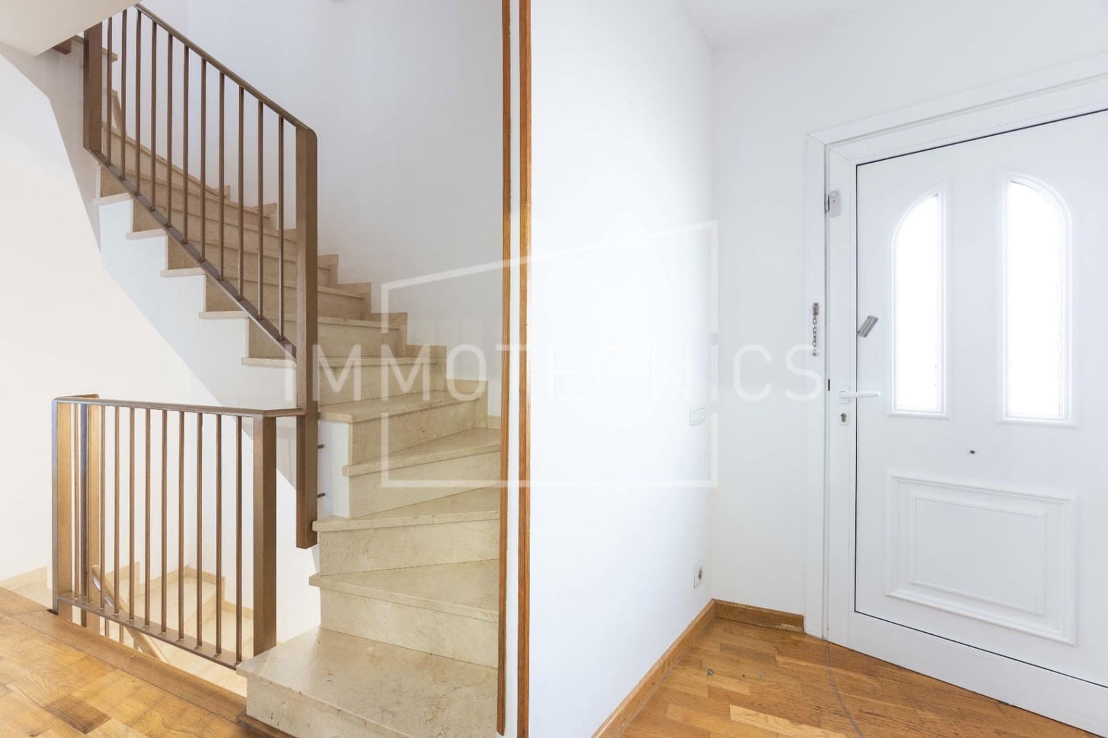 4 chambre Villa/Maison Mitoyenne à vendre à Caldes d'Estrac avec garage - 420 000 € (Ref: 9823043)