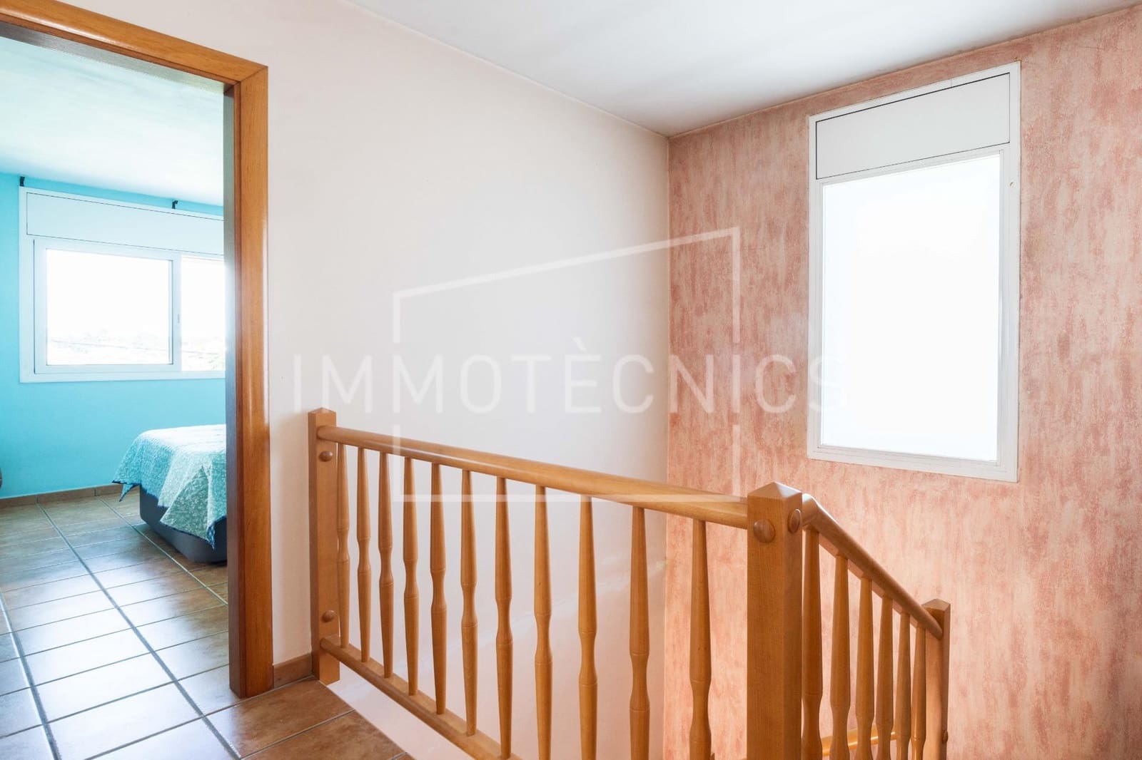 4 slaapkamer Villa te koop in Llica d'Amunt met zwembad garage - € 450.000 (Ref: 9829342)