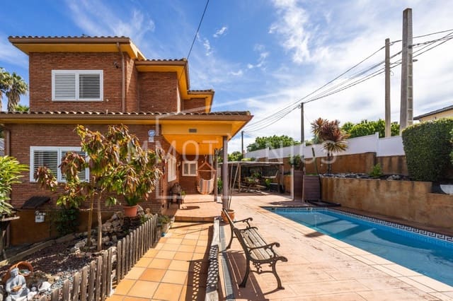 4 bedroom Villa for sale in Lliçà d'Amunt with pool garage - € 450,000 (Ref: 9829342)
