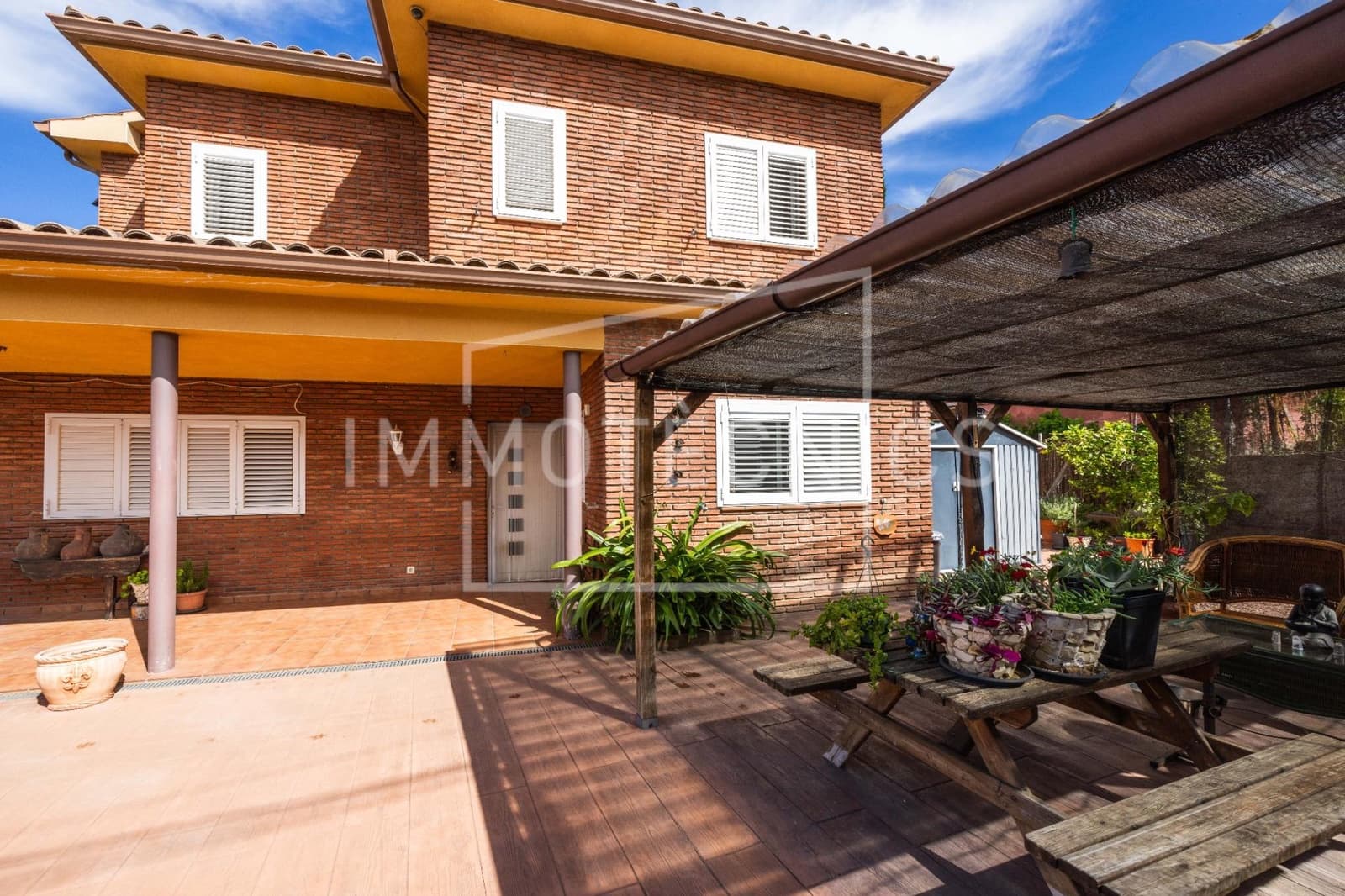 4 slaapkamer Villa te koop in Llica d'Amunt met zwembad garage - € 450.000 (Ref: 9829342)