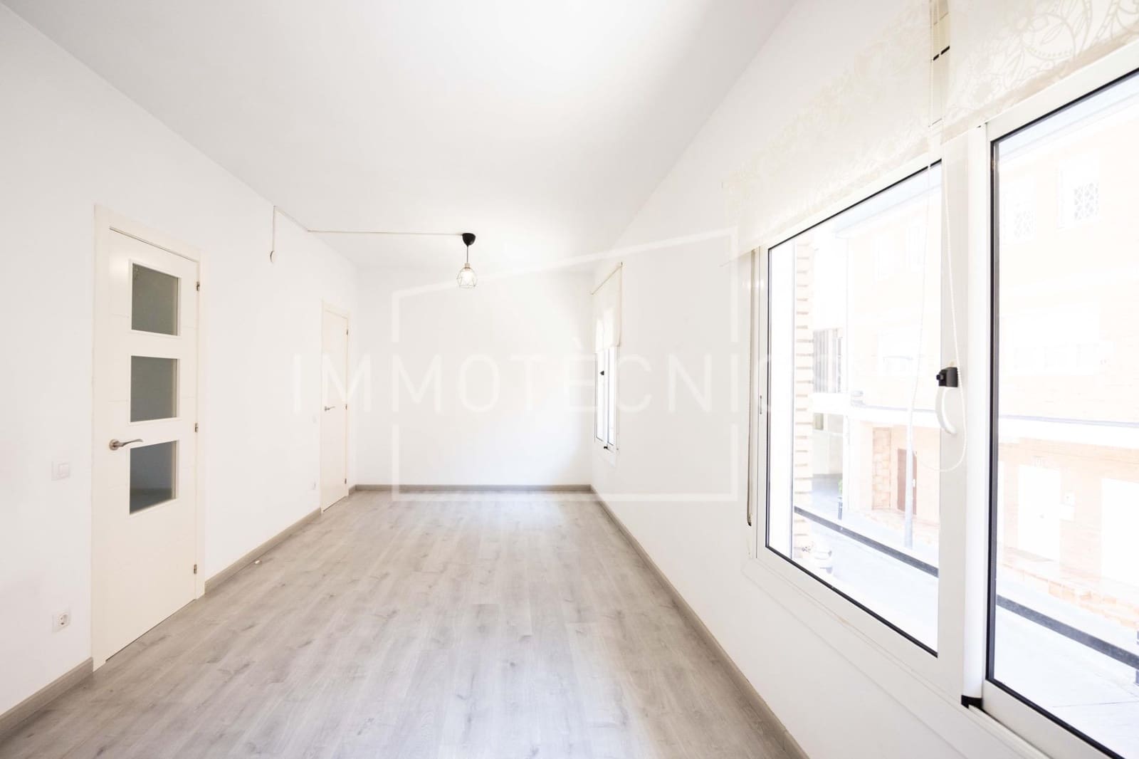 Piso de 3 habitaciones en Barcelona ciudad en venta - 398.000 € (Ref: 9851895)