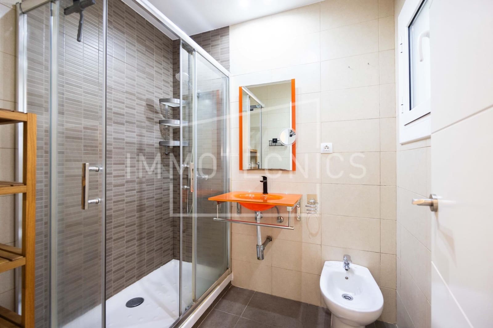 Piso de 3 habitaciones en Barcelona ciudad en venta - 398.000 € (Ref: 9851895)