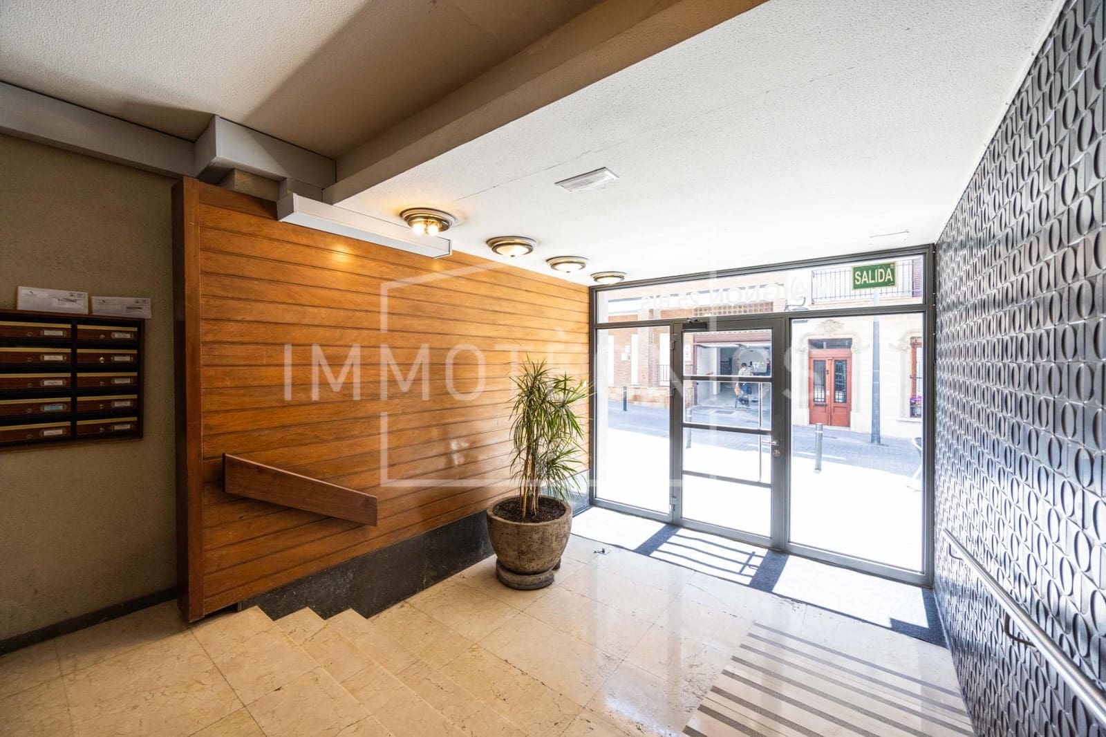 Piso de 3 habitaciones en Barcelona ciudad en venta - 398.000 € (Ref: 9851895)