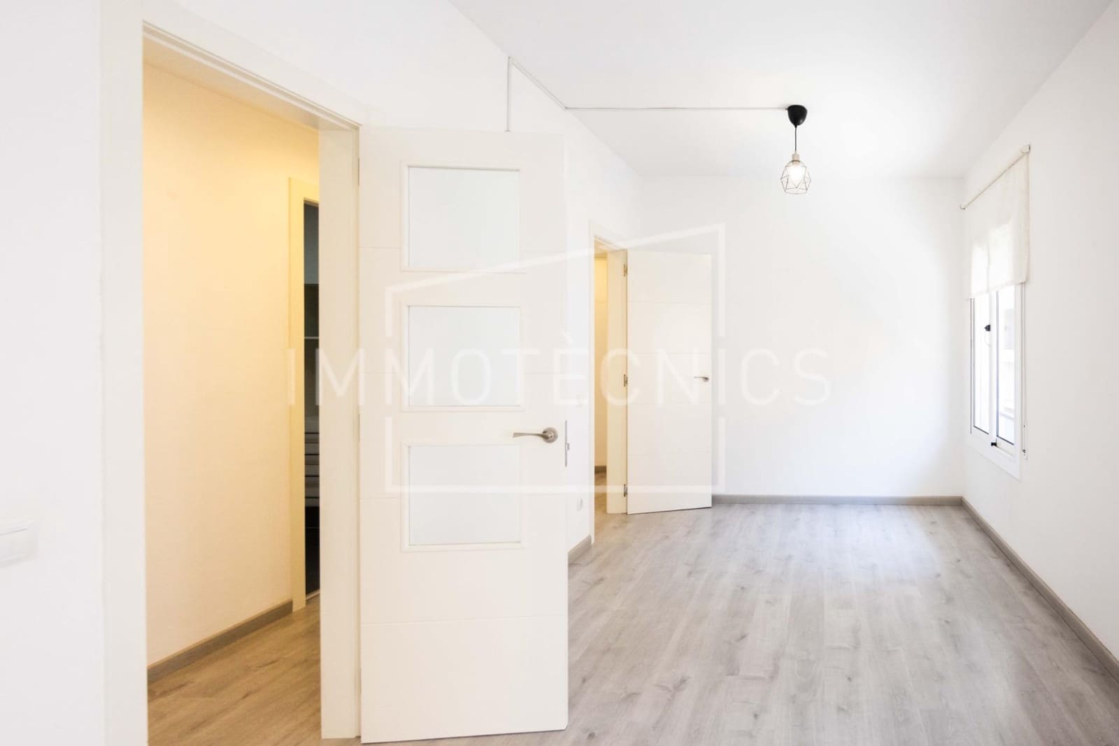 3 bedroom Flat for sale in Barcelona city - € 398,000 (Ref: 9851895)