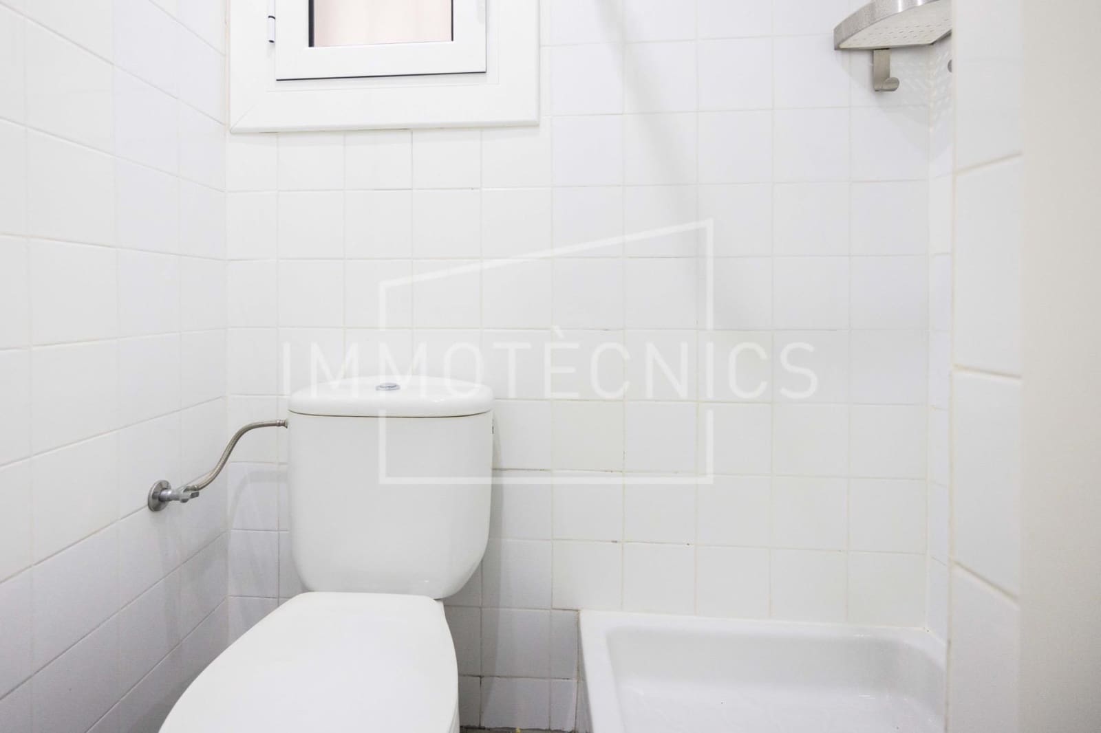 3 bedroom Flat for sale in Barcelona city - € 398,000 (Ref: 9851895)