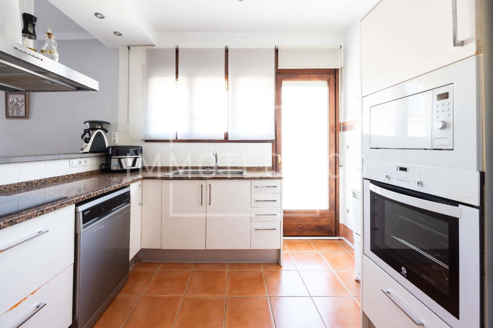 6 bedroom Villa for sale in Dosrius with garage - € 495,000 (Ref: 9865344)