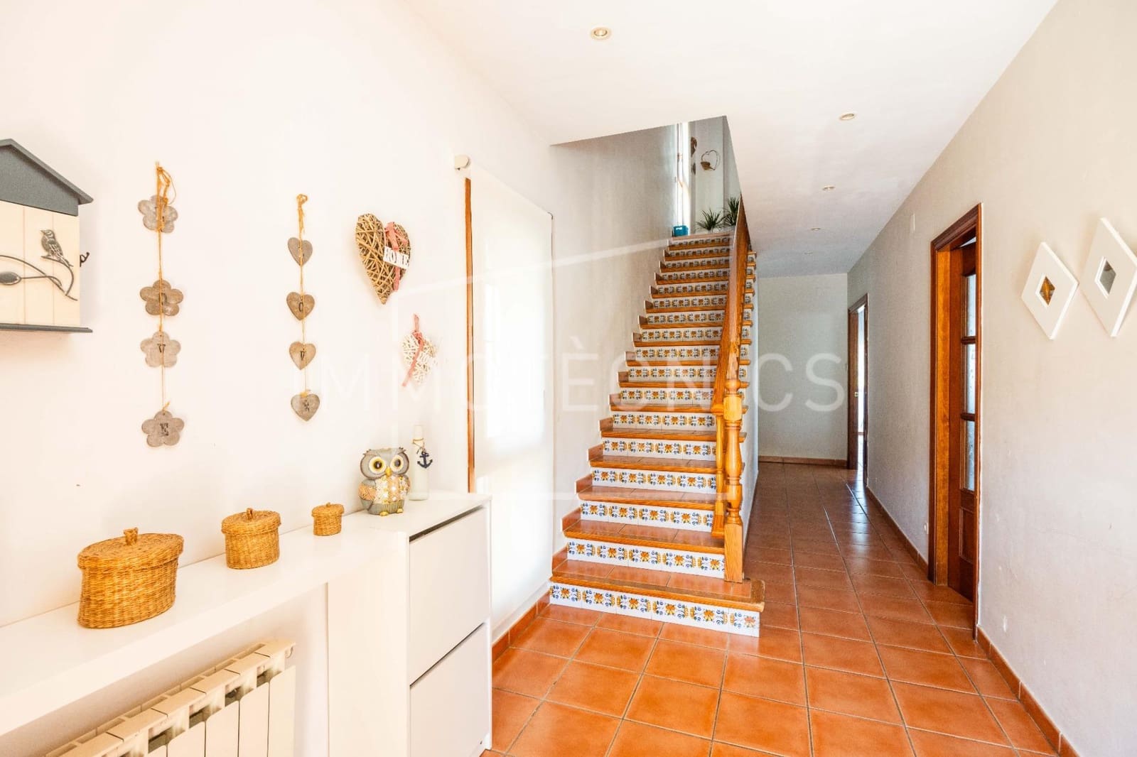 6 bedroom Villa for sale in Dosrius with garage - € 495,000 (Ref: 9865344)