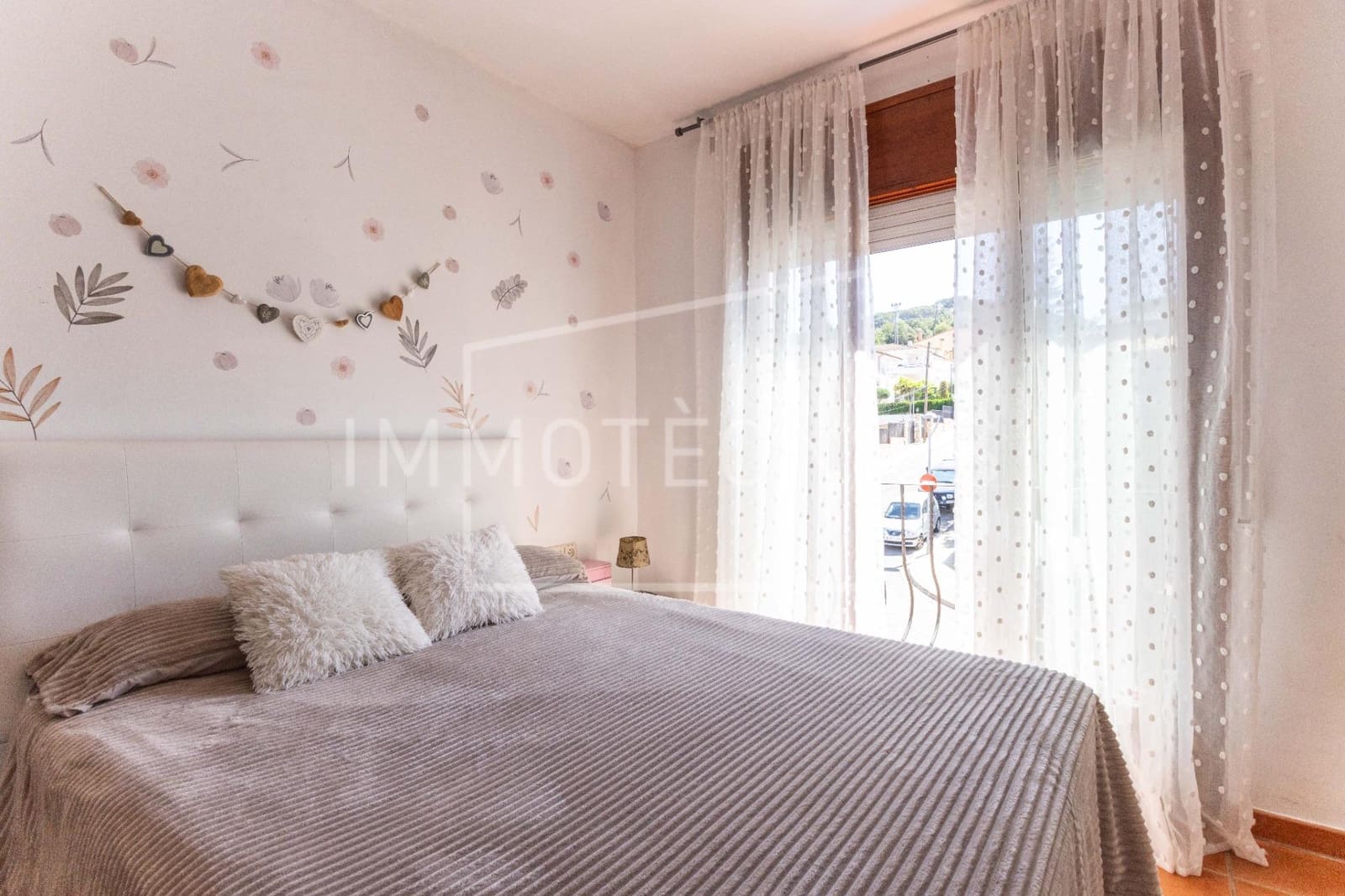 6 bedroom Villa for sale in Dosrius with garage - € 495,000 (Ref: 9865344)