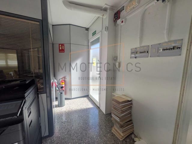 3 sypialnia Komercyjne do wynajęcia w Granollers z garażem - 1 900 € (Ref: 9867106)