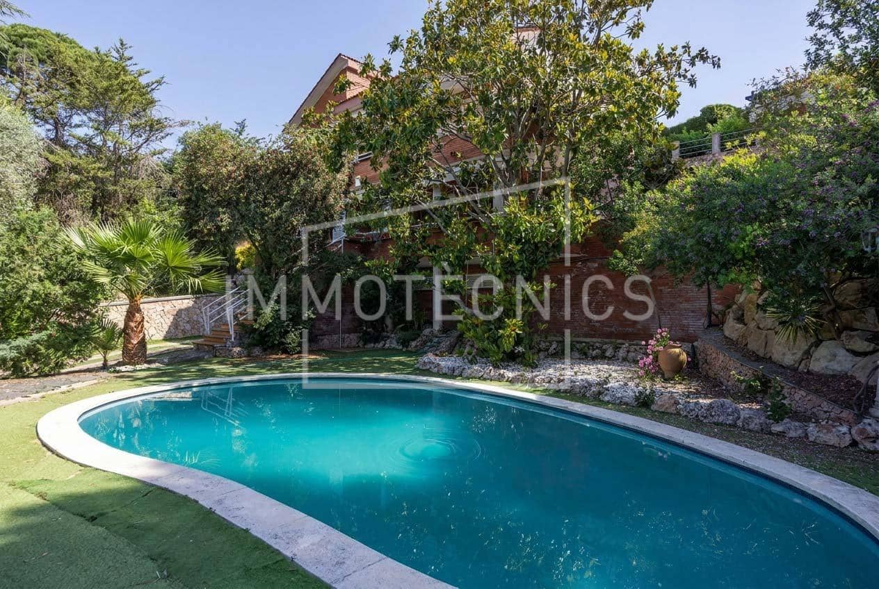 5 bedroom Villa for sale in Arenys de Munt with pool garage - € 700,000 (Ref: 9873667)
