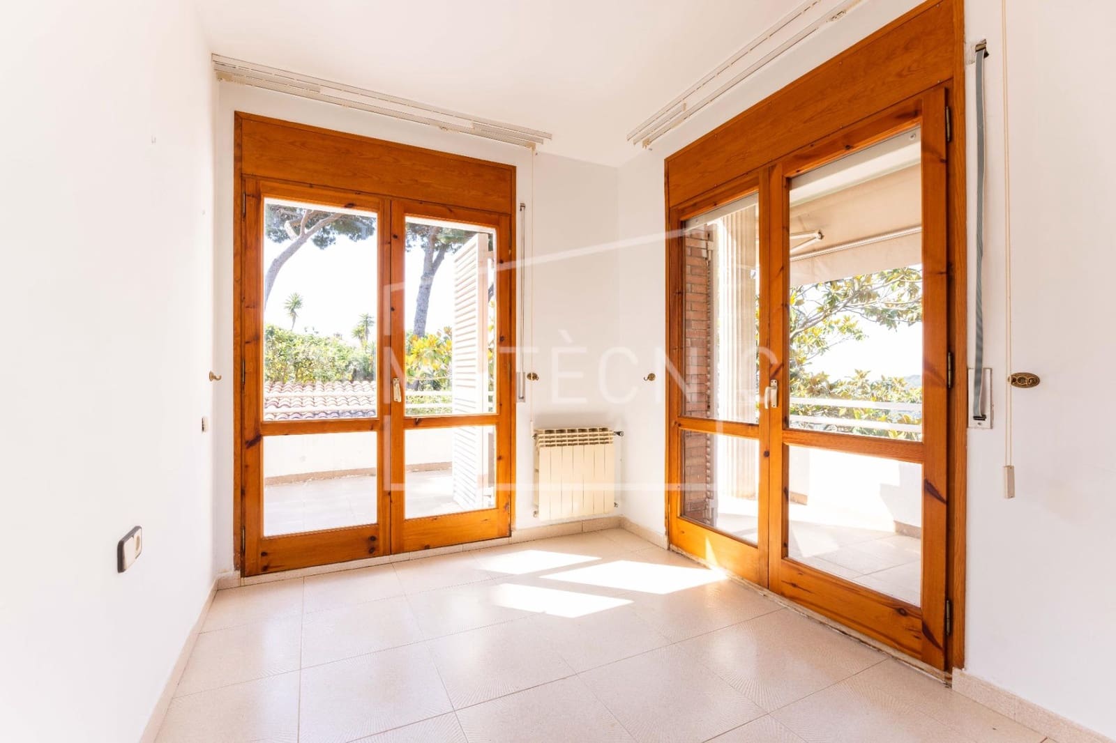 5 bedroom Villa for sale in Arenys de Munt with pool garage - € 700,000 (Ref: 9873667)