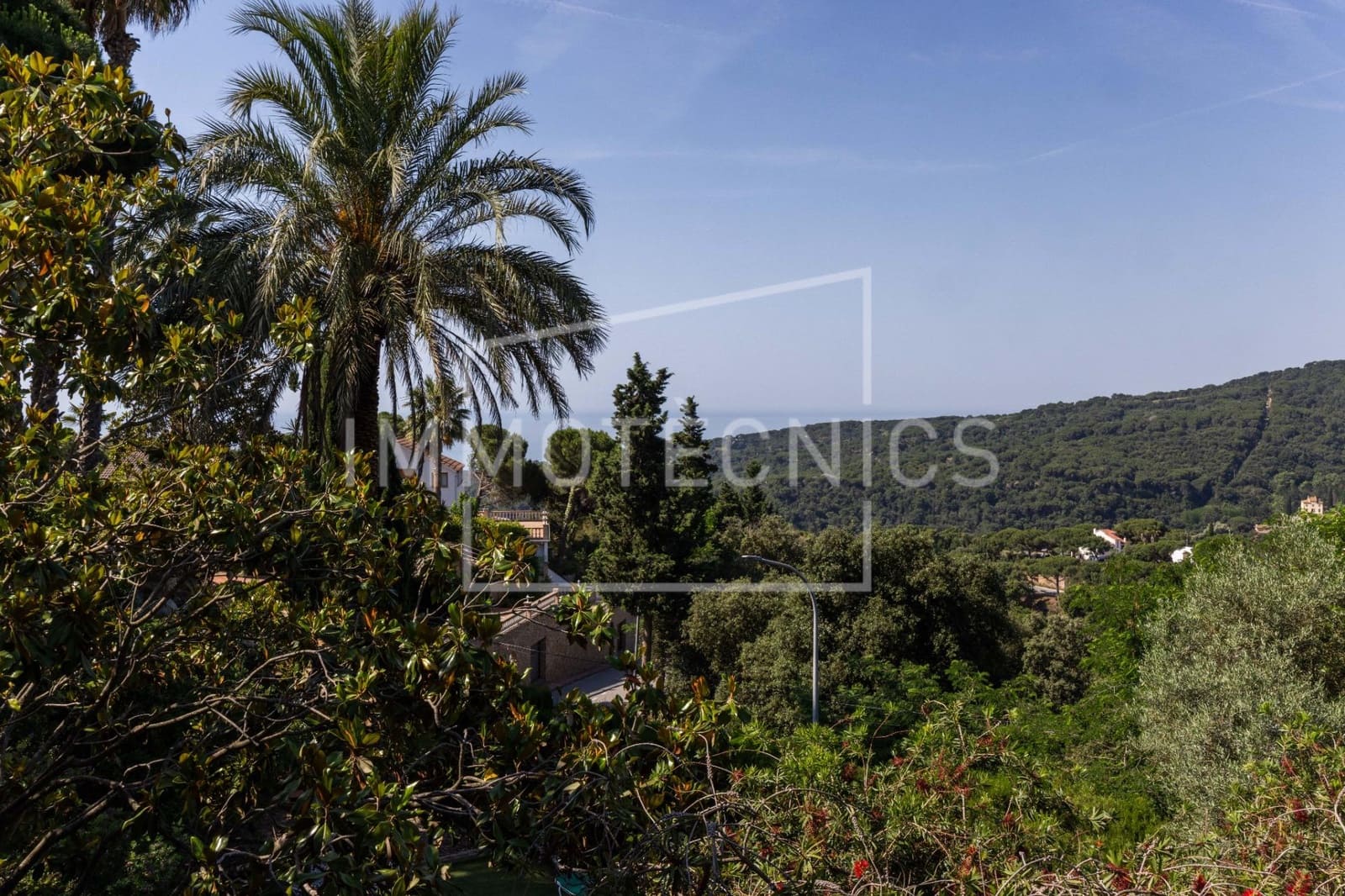 5 bedroom Villa for sale in Arenys de Munt with pool garage - € 700,000 (Ref: 9873667)