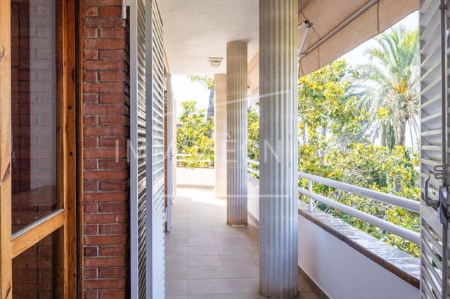 5 soveværelse Villa til salg i Arenys de Munt med swimmingpool garage - € 700.000 (Ref: 9873667)