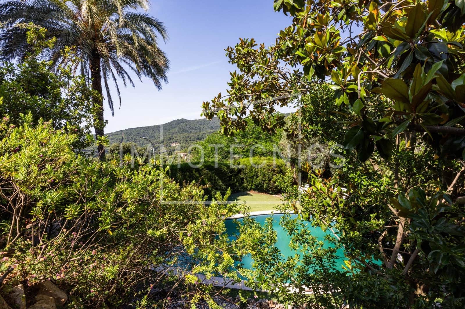 5 bedroom Villa for sale in Arenys de Munt with pool garage - € 700,000 (Ref: 9873667)