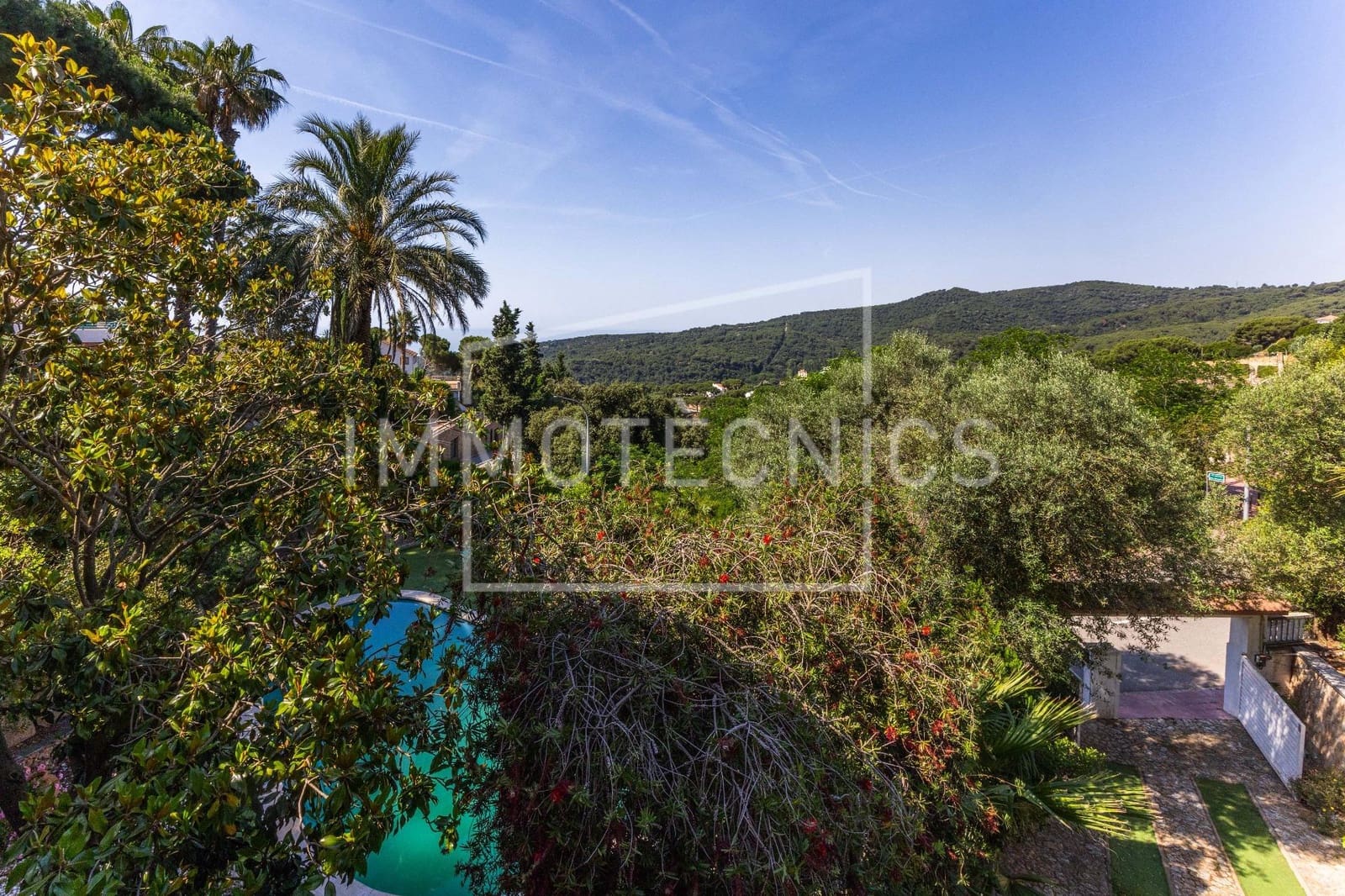 5 bedroom Villa for sale in Arenys de Munt with pool garage - € 700,000 (Ref: 9873667)