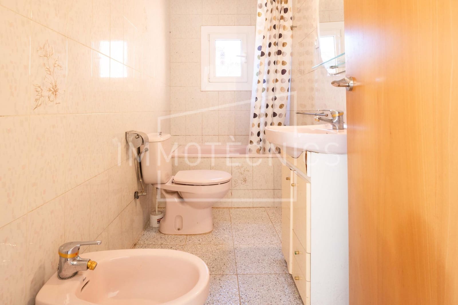 5 soverom Villa til salgs i Canoves i Samalus med garasje - € 395 000 (Ref: 9879203)