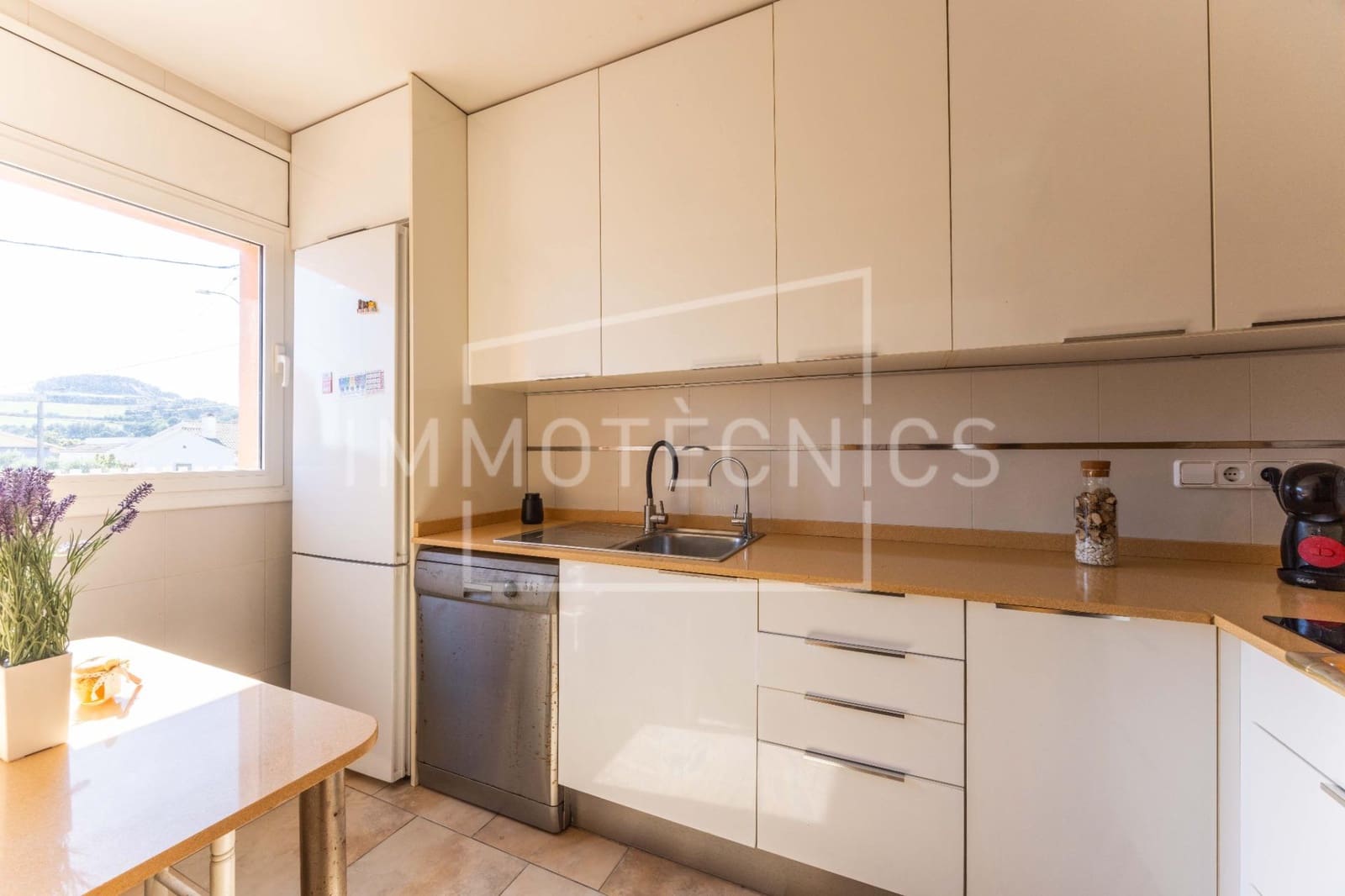 5 soverom Villa til salgs i Canoves i Samalus med garasje - € 395 000 (Ref: 9879203)