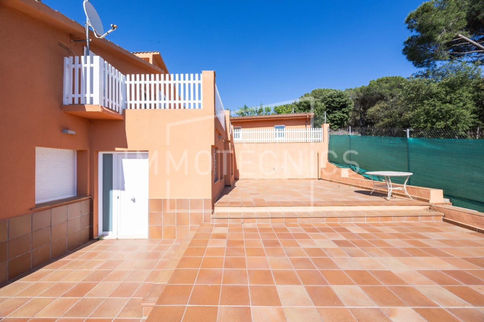 5 soverom Villa til salgs i Canoves i Samalus med garasje - € 395 000 (Ref: 9879203)