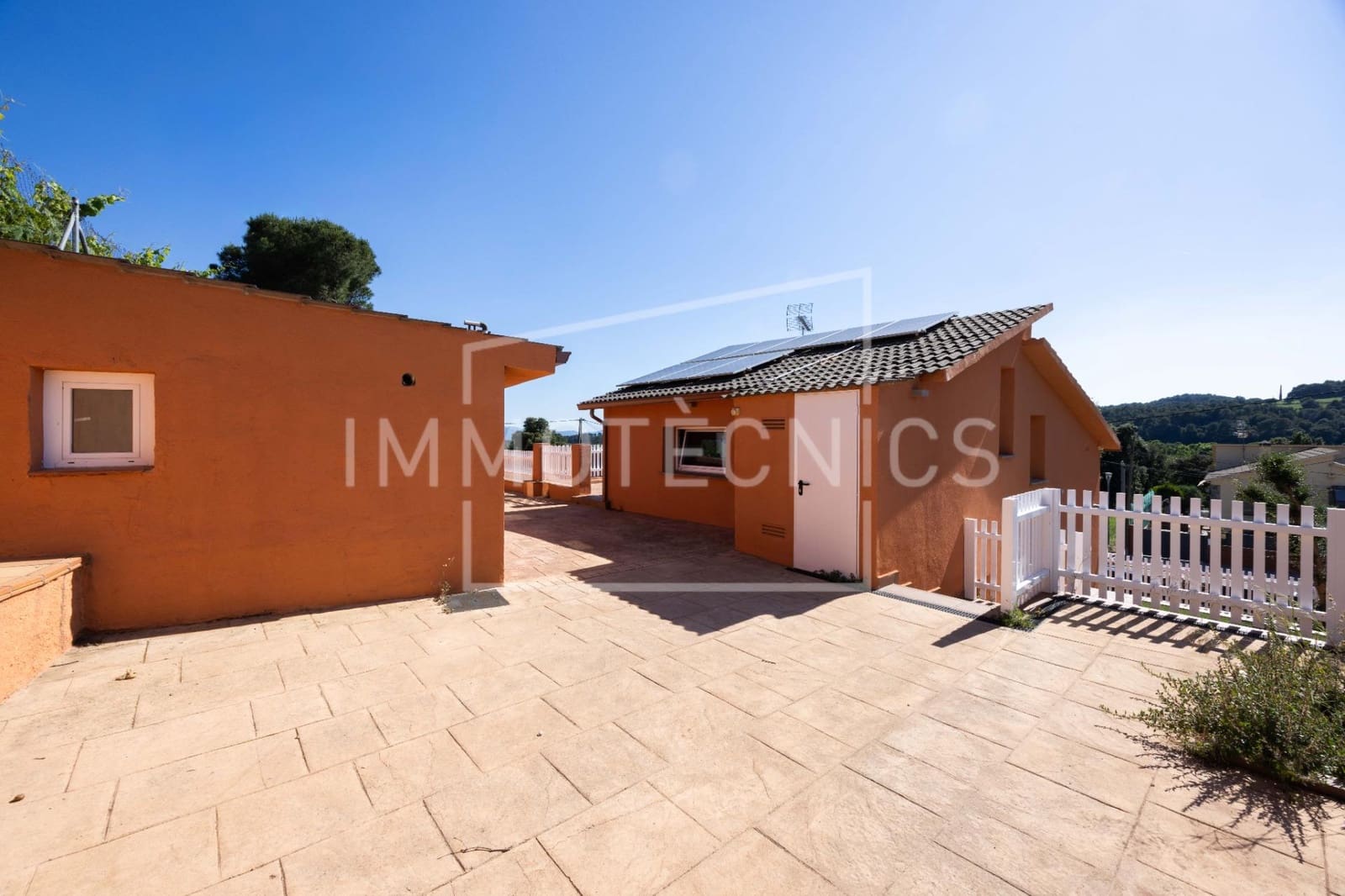 5 soverom Villa til salgs i Canoves i Samalus med garasje - € 395 000 (Ref: 9879203)