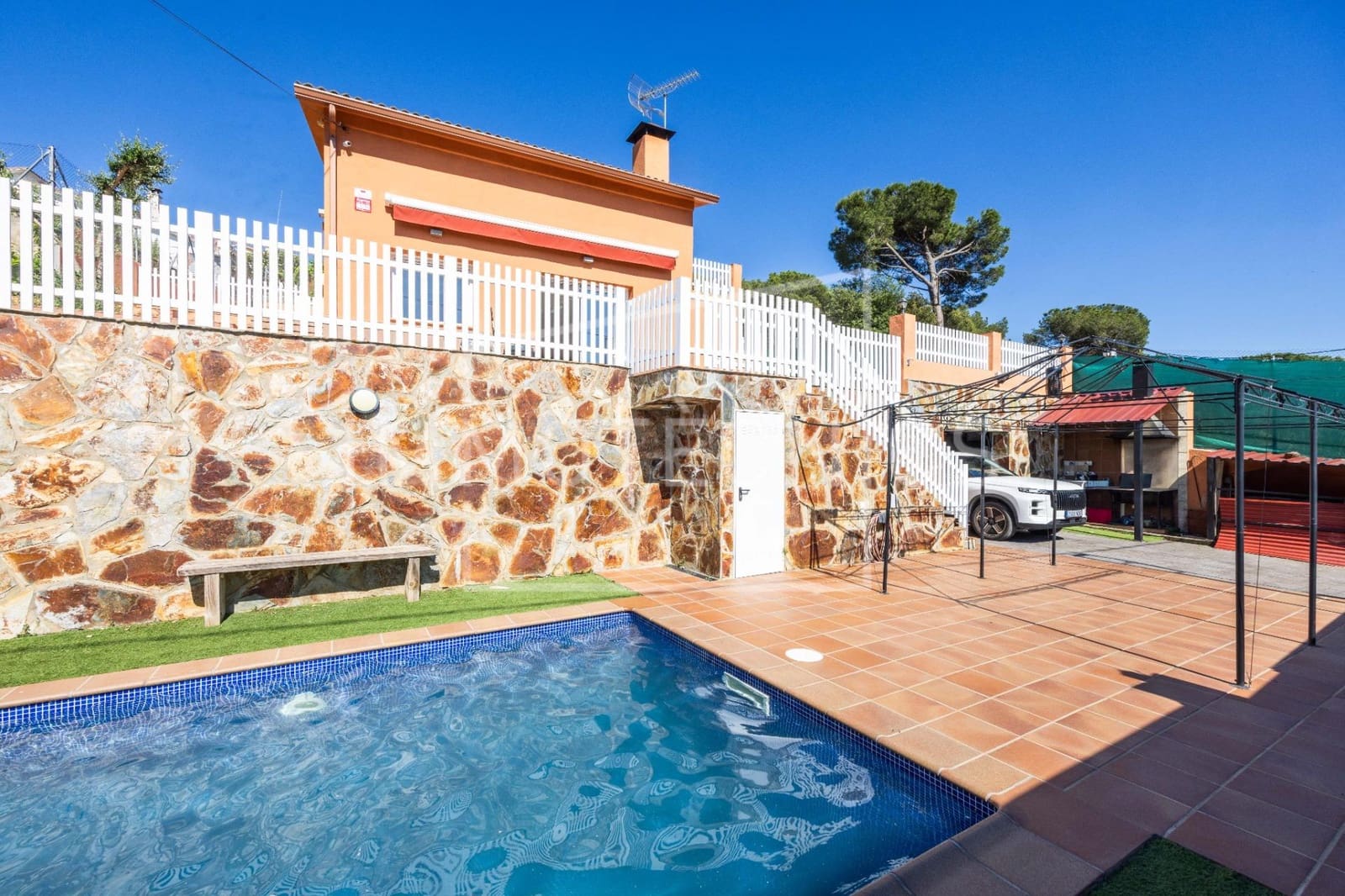 5 soverom Villa til salgs i Canoves i Samalus med garasje - € 395 000 (Ref: 9879203)