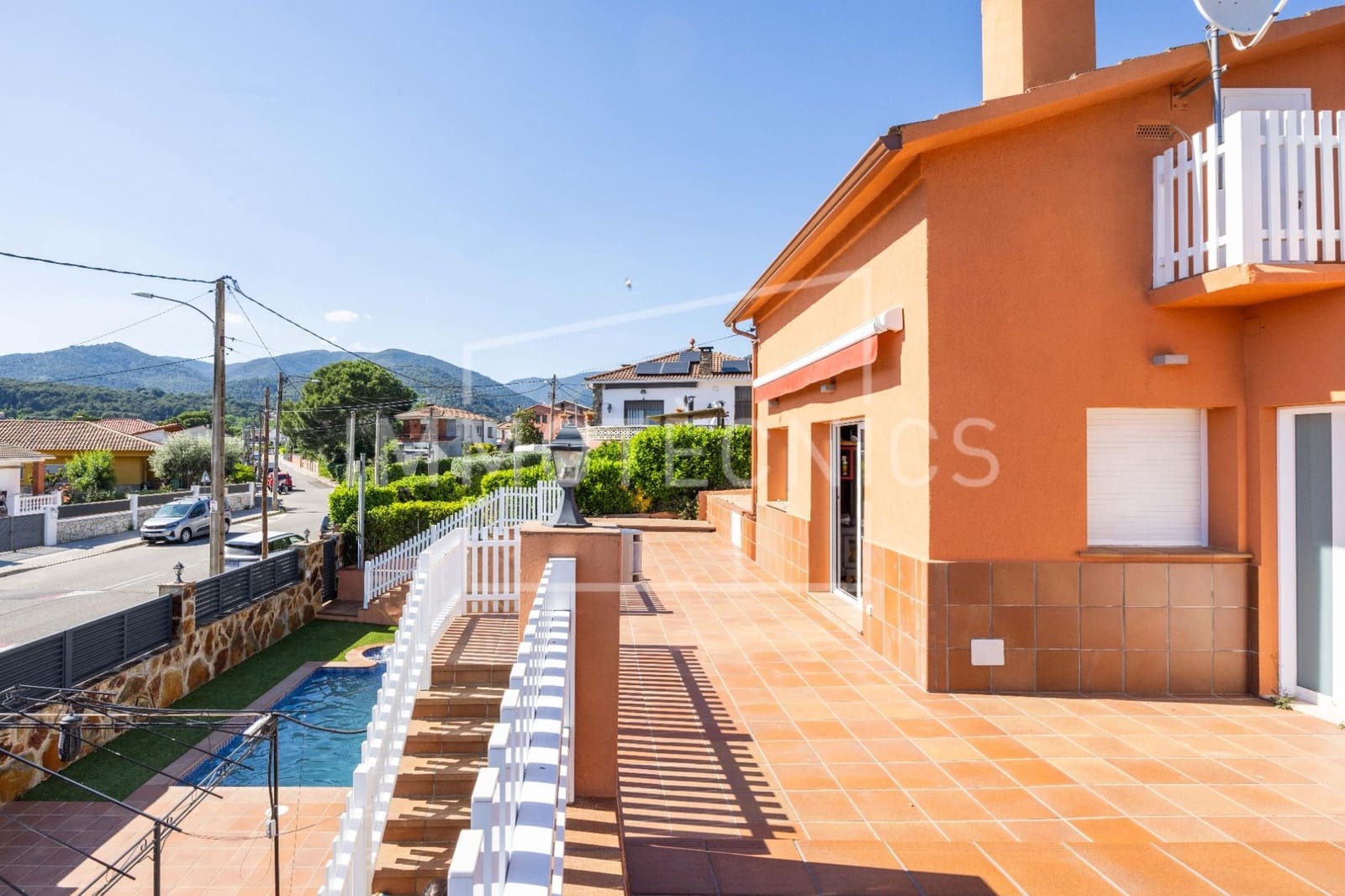 5 soverom Villa til salgs i Canoves i Samalus med garasje - € 395 000 (Ref: 9879203)
