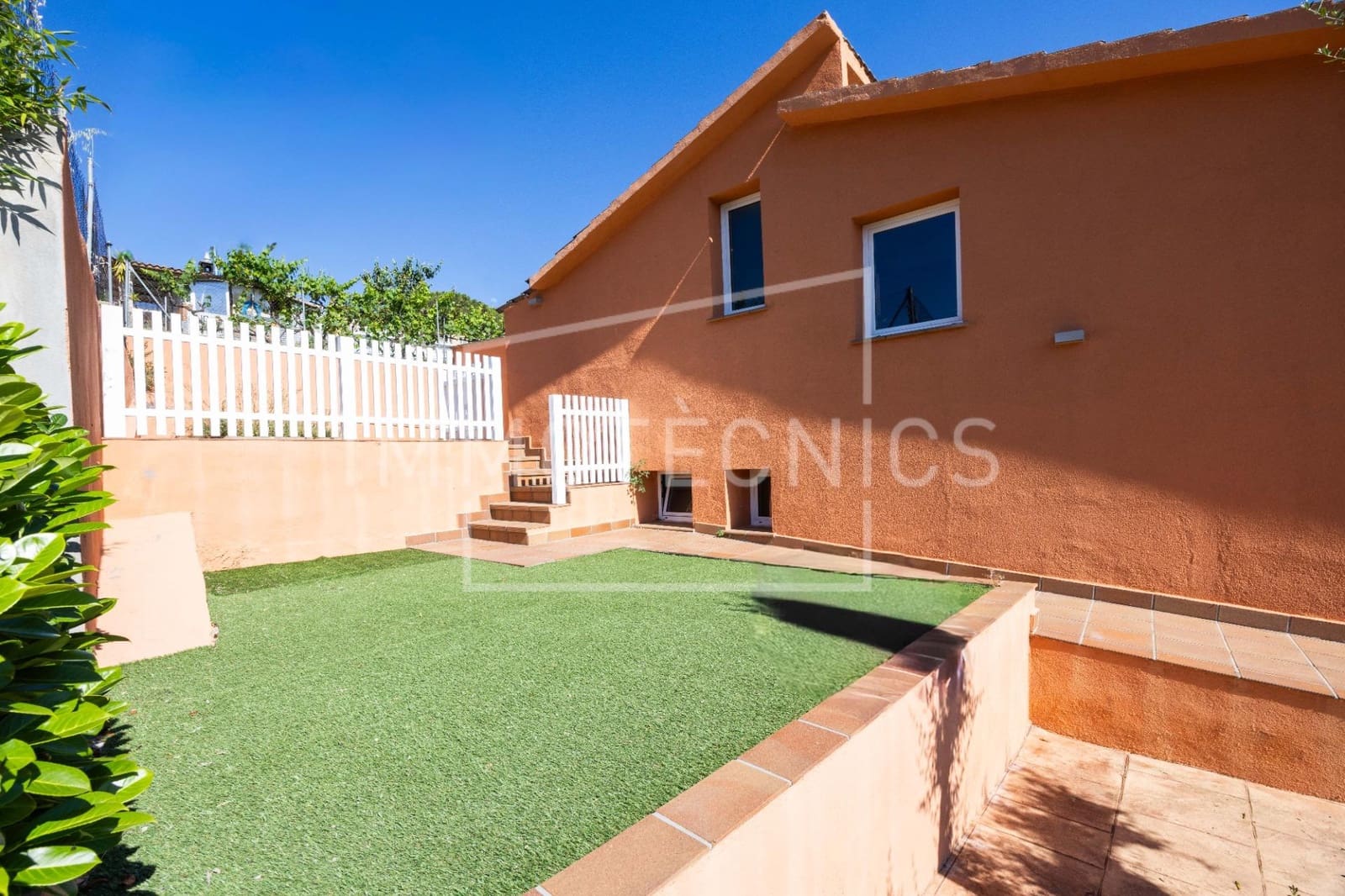 5 soverom Villa til salgs i Canoves i Samalus med garasje - € 395 000 (Ref: 9879203)