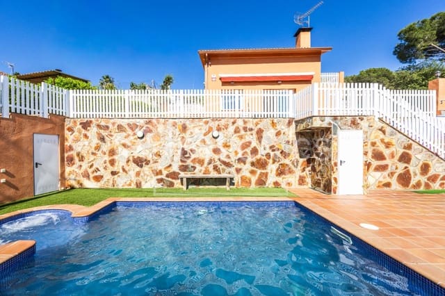 5 soverom Villa til salgs i Cànoves i Samalús med garasje - € 395 000 (Ref: 9879203)
