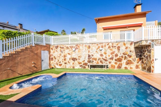 5 soverom Villa til salgs i Cànoves i Samalús med garasje - € 395 000 (Ref: 9879203)