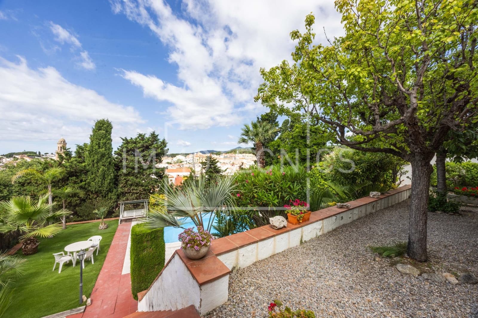 4 bedroom Villa for sale in Canet de Mar with pool garage - € 800,000 (Ref: 9890522)