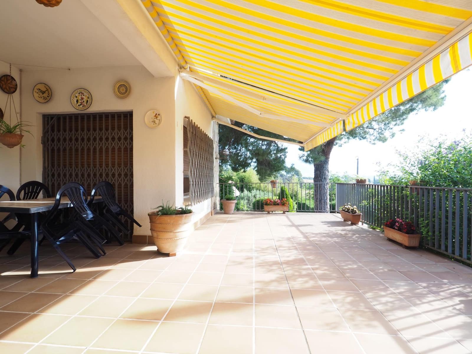 4 sovrum Villa till salu i Canovelles med garage - 435 000 € (Ref: 9894049)
